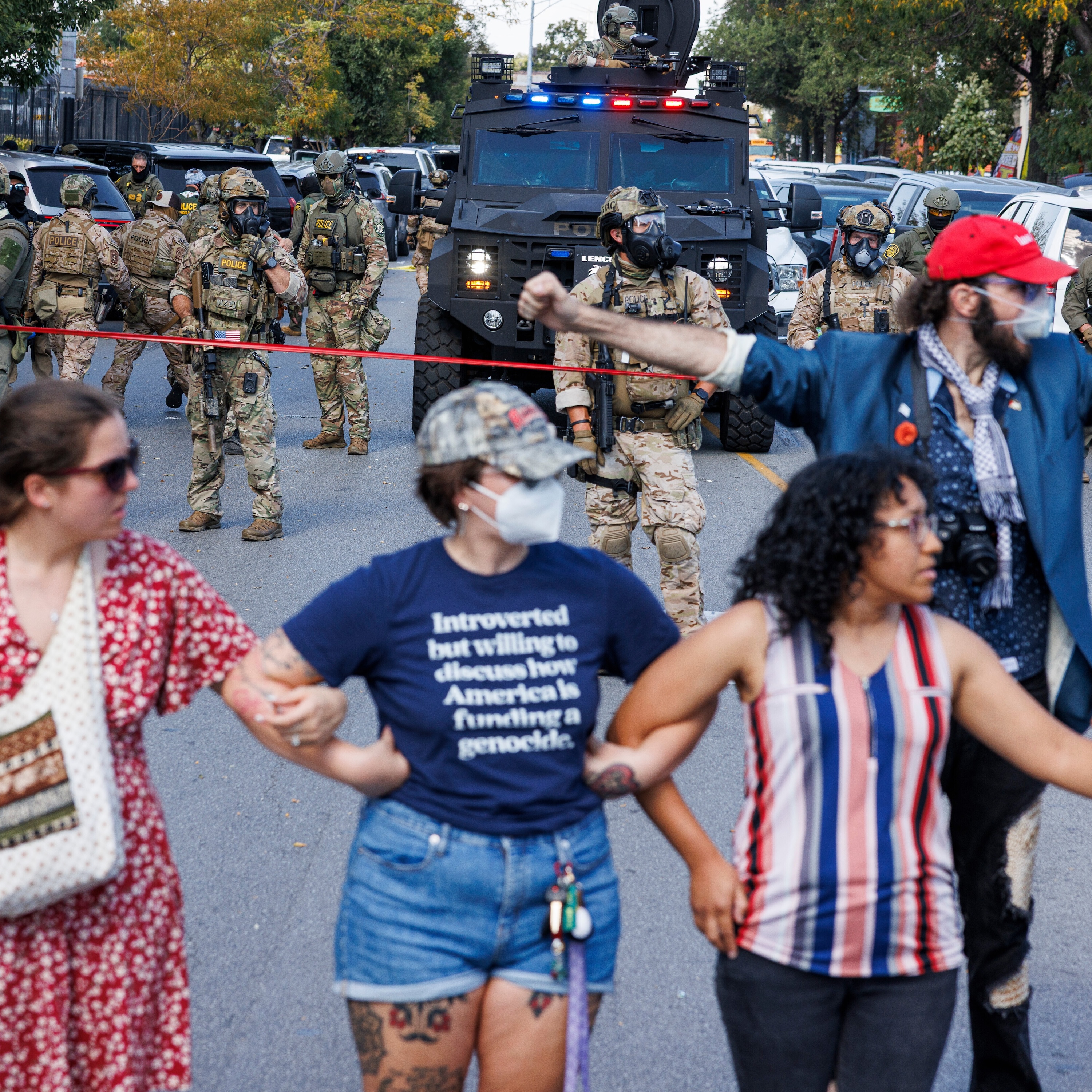 The National Guard arrives in Chicago