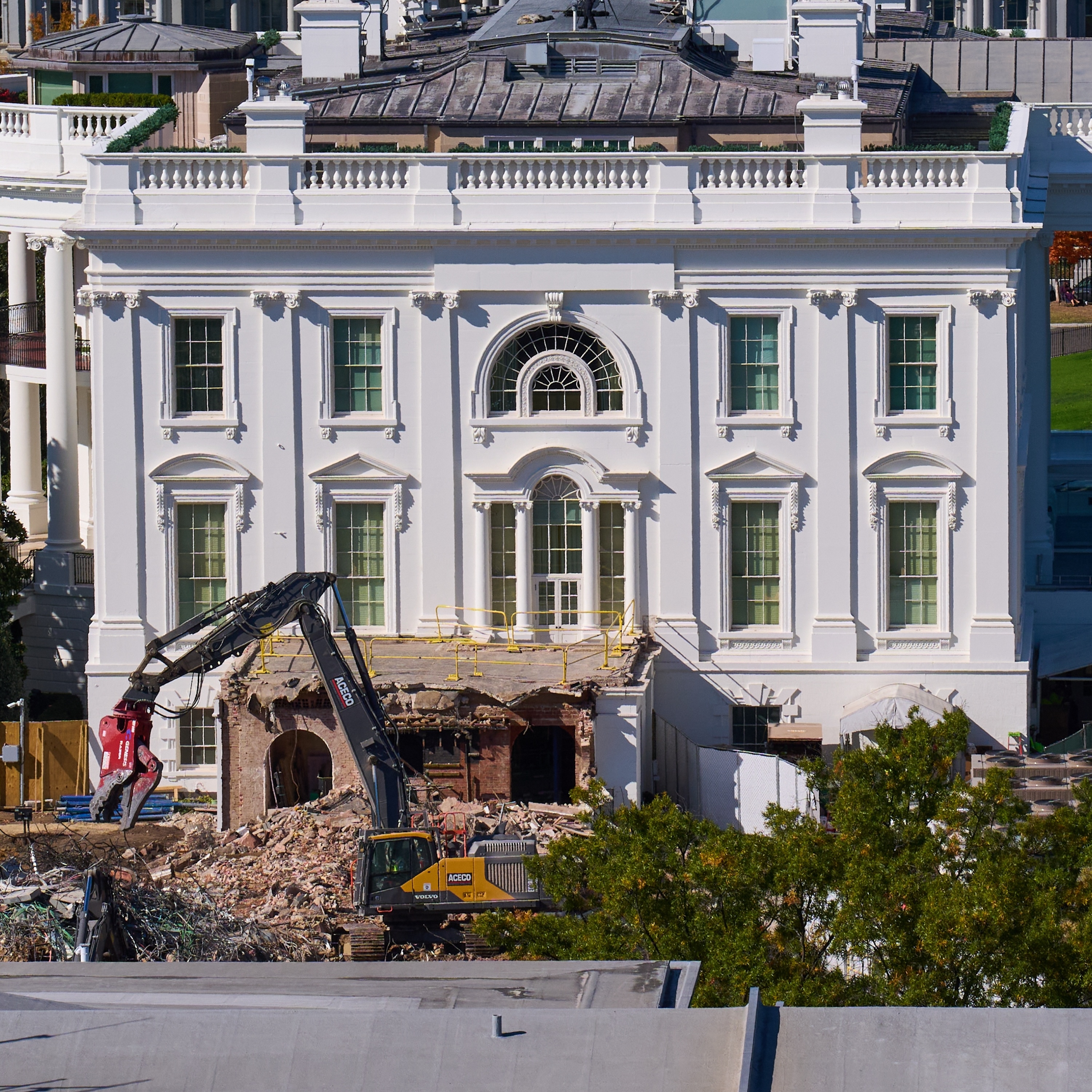 Trump demolishes White House East Wing; Nazi controversies hit both parties